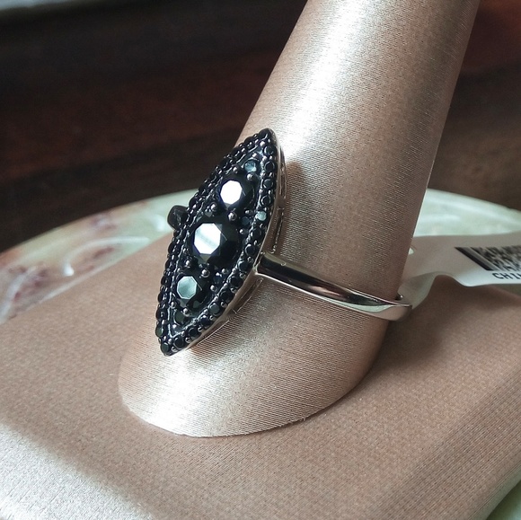 Thai Black Spinel Ring - Picture 3 of 4